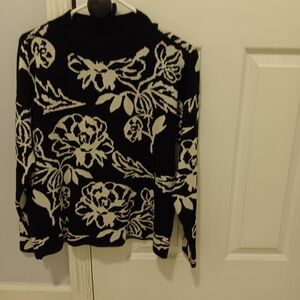 Cyrus women's black and white floral sweater.  XS